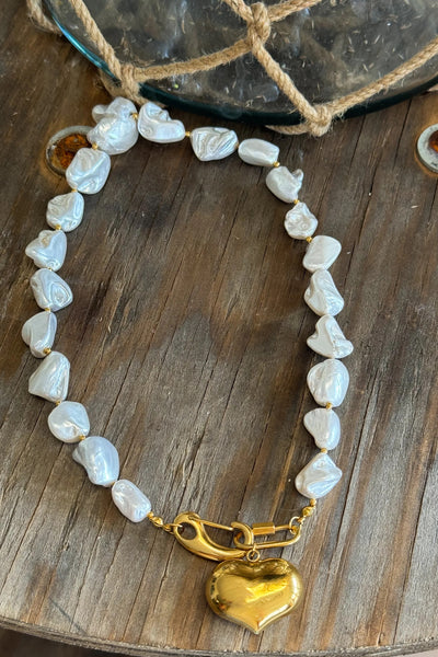 Love By The Shore Pearl Necklace